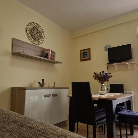 Em Holiday Apartment2 Куарту-Сант'Элена Экстерьер фото